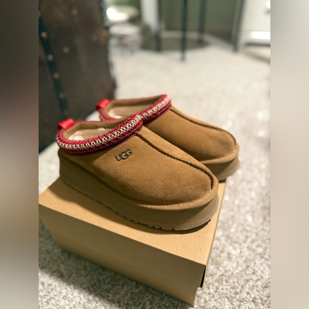 UGG Platform Tasman II slippers